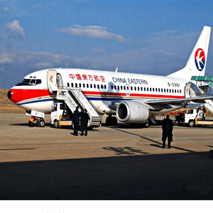 赣州黄金机场空运航空快运业稳步发展的原因是什么？